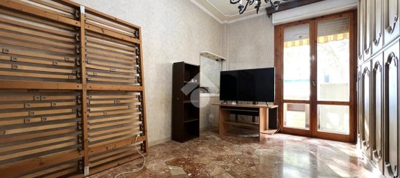 3 bedrooms Apartment in Florence, Italy No. 44990 2