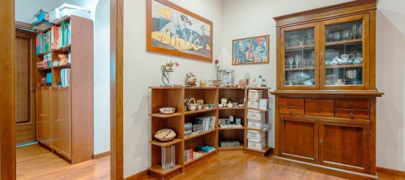 4 bedrooms Apartment in Rome, Italy No. 359806 4