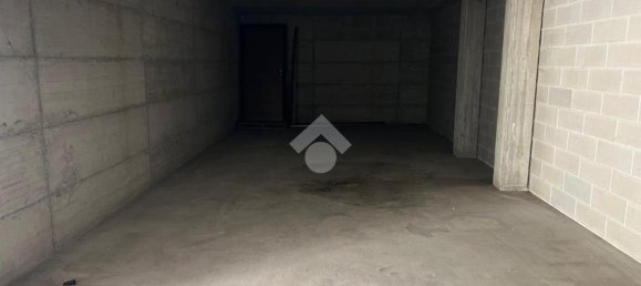 1 room Garage in Caravaggio, Italy No. 359988 2