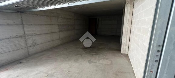 1 room Garage in Caravaggio, Italy No. 359988 6