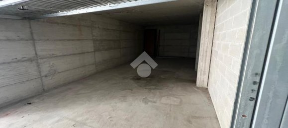 1 room Garage in Caravaggio, Italy No. 359988 10
