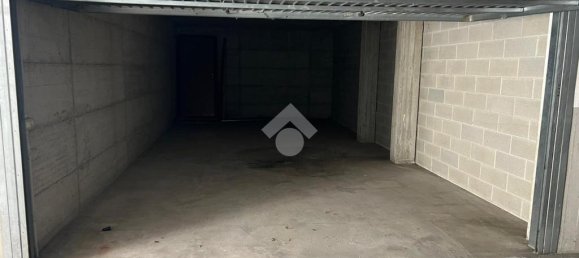 1 room Garage in Caravaggio, Italy No. 359988 9