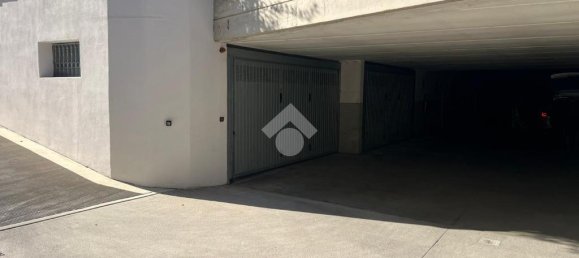 1 room Garage in Caravaggio, Italy No. 359988 7