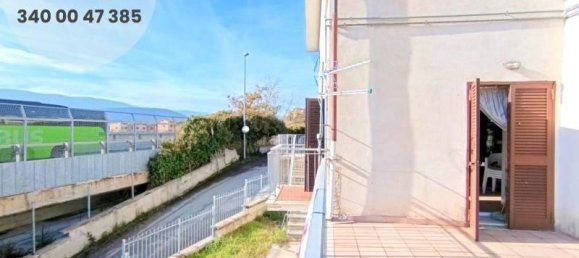 Квартира с 4 комнатами в Л’Акуила, Италия № 117630 4