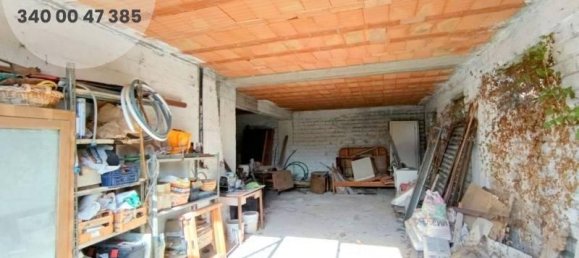 Квартира с 4 комнатами в Л’Акуила, Италия № 117630 11