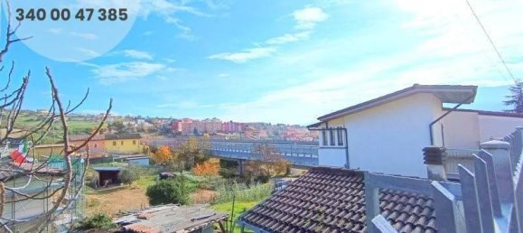 Квартира с 4 комнатами в Л’Акуила, Италия № 117630 5