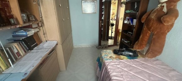 Apartamento de 3 dormitorios en Madrid, Spain No. 173787 33