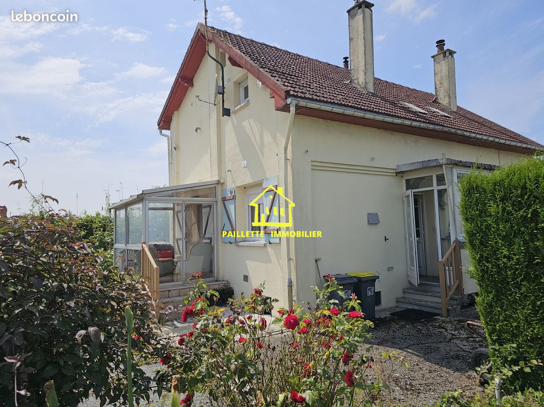 3 bedrooms House in Seine-Maritime, France No. 357537