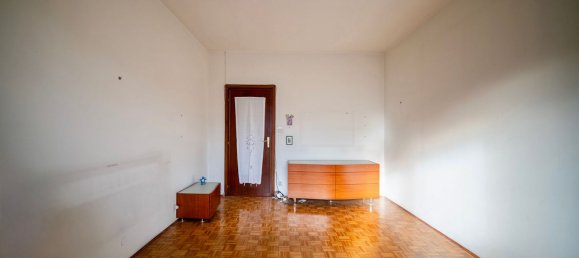 4غرفة منزل ذو طابقين في Venaria Reale, Italy رقم 136138 43