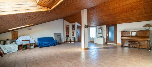 4غرفة منزل ذو طابقين في Venaria Reale, Italy رقم 136138 25