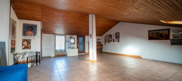 4غرفة منزل ذو طابقين في Venaria Reale, Italy رقم 136138 24