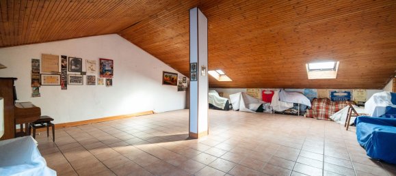 4غرفة منزل ذو طابقين في Venaria Reale, Italy رقم 136138 27