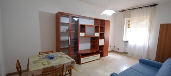 2-salle Appartement à Piacenza, Italy No. 258431 2