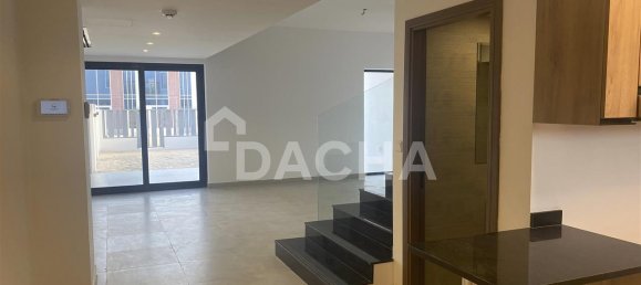 3 bedrooms Townhouse in Rukan, UAE No. 27656 12