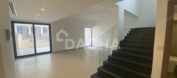 3 bedrooms Townhouse in Rukan, UAE No. 27656 4