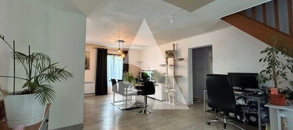 Casa de 4 dormitorios en Quincy-Voisins, France No. 285771 5