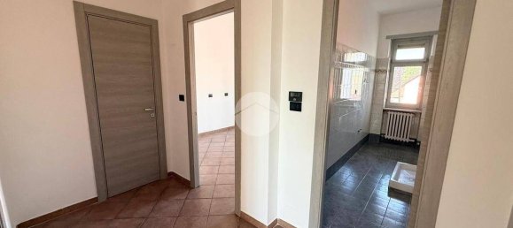 2 bedrooms Apartment in Chieri, Italy No. 259799 2