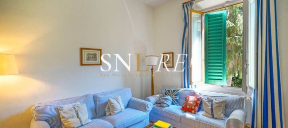 1 bedroom Apartment in Florence, Italy No. 287230 2