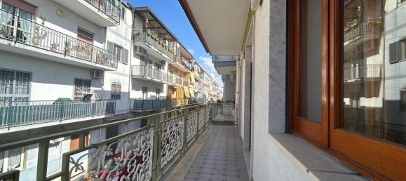 6 rooms Building in Naples, Italy No. 9137 26