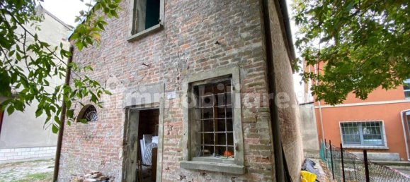 2 bedrooms Villa in Vigarano Mainarda, Italy No. 371274 8