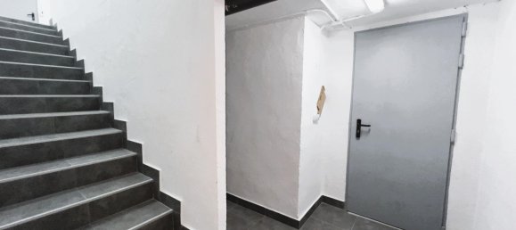 98m² Commercial property in Zaragoza, Spain No. 64475 10