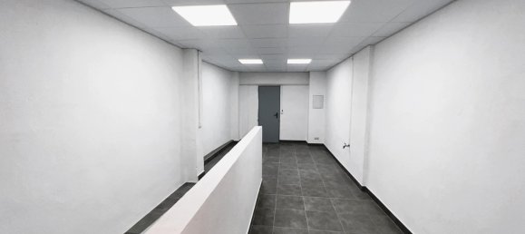 98m² Commercial property in Zaragoza, Spain No. 64475 13