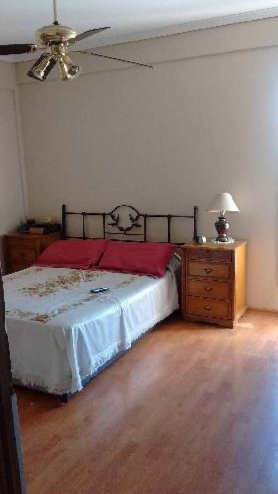 Apartamento de 3 dormitorios en Buenos Aires, Argentina No. 71106