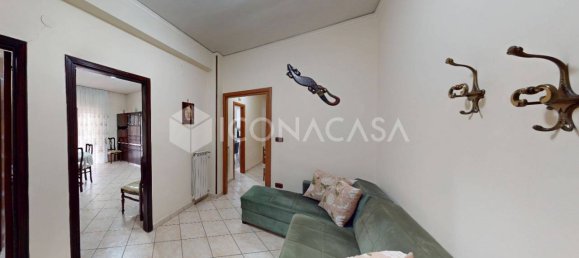 4 rooms Apartment in Brusciano, Italy No. 24078 2