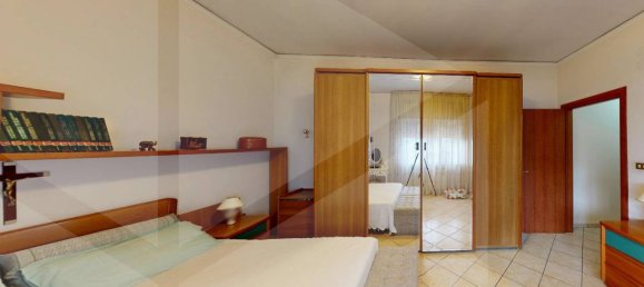 4 rooms Apartment in Brusciano, Italy No. 24078 22
