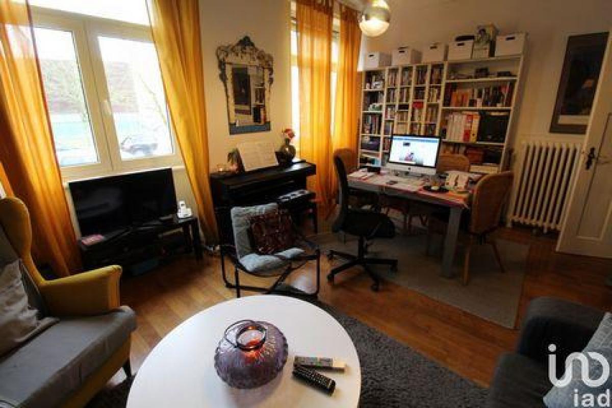 2 bedrooms Condo in Thionville, France No. 15224