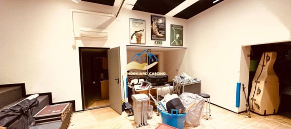 274m² Commercial property in Palermo, Italy No. 344455 8