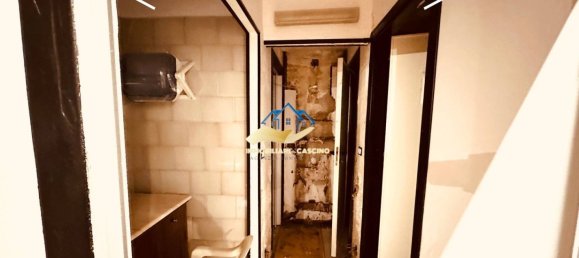 274m² Commercial property in Palermo, Italy No. 344455 16