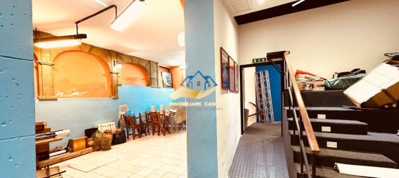 274m² Commercial property in Palermo, Italy No. 344455 22