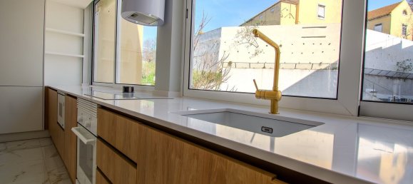 3 bedrooms Apartment in Lisbon, Portugal No. 99624 41