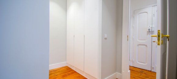 3 bedrooms Apartment in Lisbon, Portugal No. 99624 24