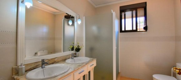 Вилла с 6 спальнями в Валенсия, Испания № 42044 37