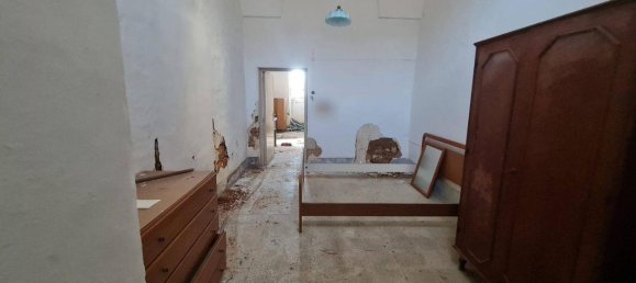 6 rooms Apartment in Martignano, Italy No. 86487 21