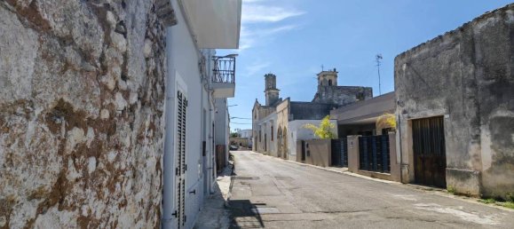 6 rooms Apartment in Martignano, Italy No. 86487 32