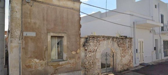 6 rooms Apartment in Martignano, Italy No. 86487 4