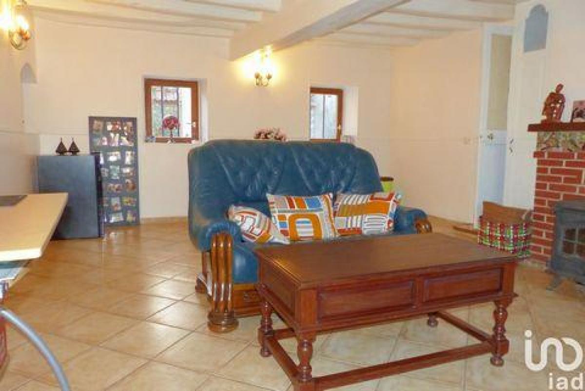 Casa de 2 dormitorios en Puiseaux, France No. 8493