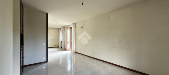 4 rooms Apartment in Scanzorosciate, Italy No. 286825 10