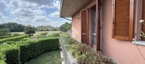 4 rooms Apartment in Scanzorosciate, Italy No. 286825 21