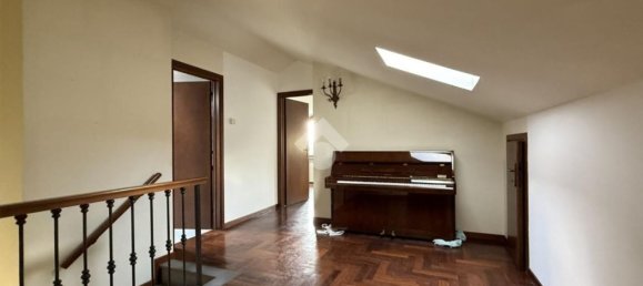 4 rooms Apartment in Scanzorosciate, Italy No. 286825 7