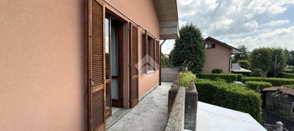 4 rooms Apartment in Scanzorosciate, Italy No. 286825 25