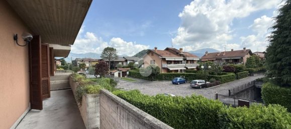 4 rooms Apartment in Scanzorosciate, Italy No. 286825 12