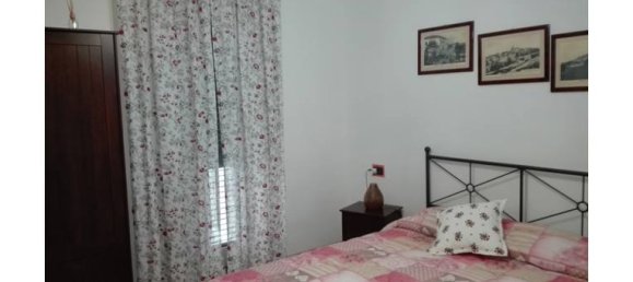 5 rooms Apartment in Montenero di Bisaccia, Italy No. 254080 3