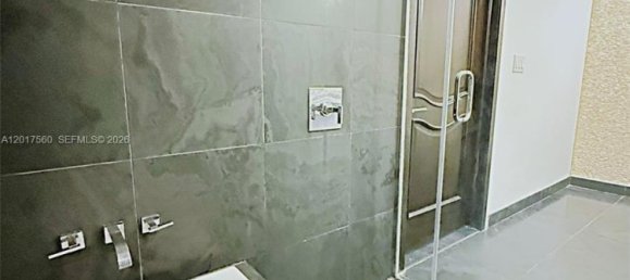 1 Schlafzimmer Gewerbliche Immobilien in Miami, USA, Nr. 615005 12
