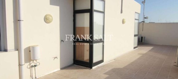 36m² Office in Ta' Xbiex, Malta No. 12614 3