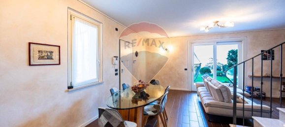 Вилла с 8 комнатами в Изео, Италия № 9248 12