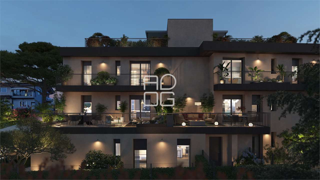 4-salle Appartement à Desenzano del Garda, Italy No. 59179